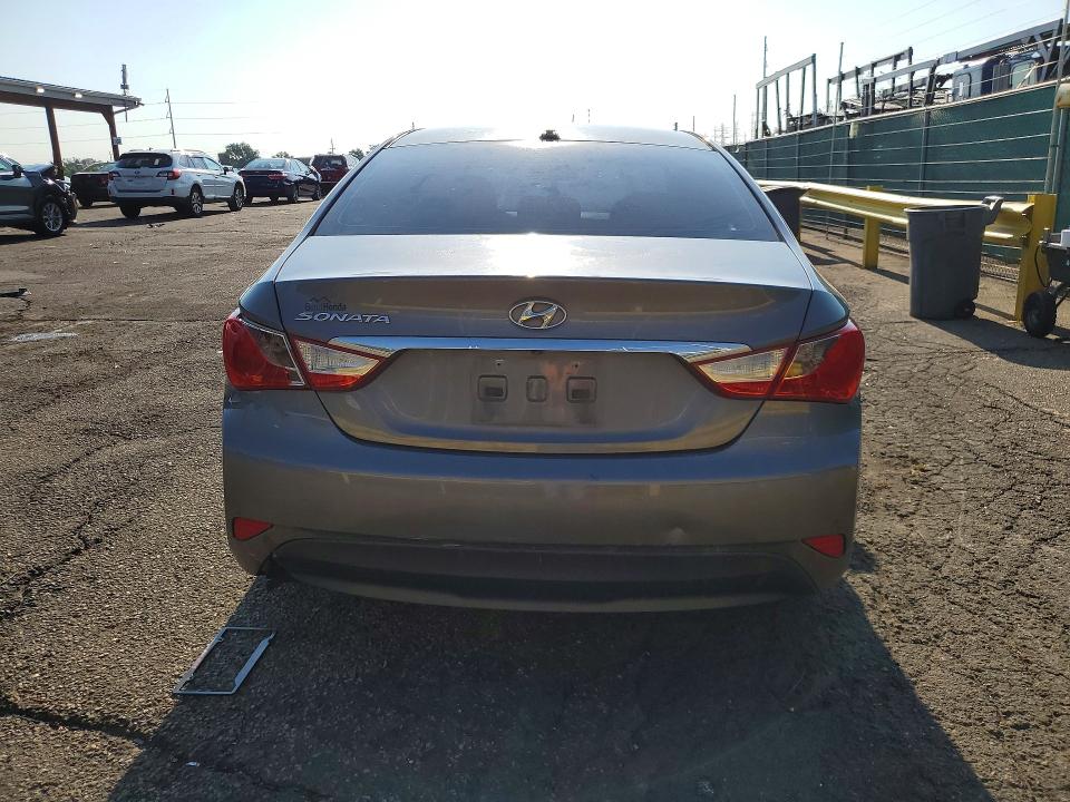 2014 Hyundai Sonata მანქანა იყიდება აუქციონზე, vin: 5NPEB4AC2EH882038, აუქციონის ნომერი: 63507216