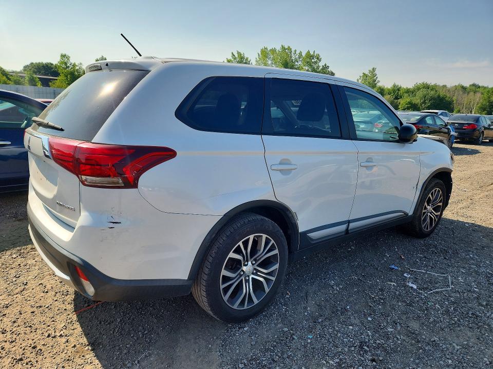 60591496 :رقم المزاد ، JA4AZ3A31GZ014879 vin ، 2016 Mitsubishi Outlander مزاد بيع
