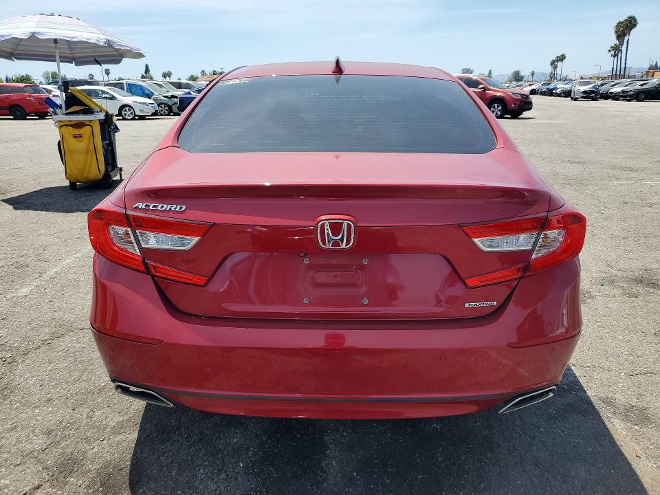 Продаж на аукціоні авто 2018 Honda Accord, vin: 1HGCV1F98JA017734, номер лоту: 62518226