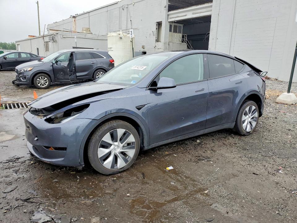 Auction sale of the 2023 Tesla Model Y, vin: 7SAYGDEE9PF684989, lot number: 59742316