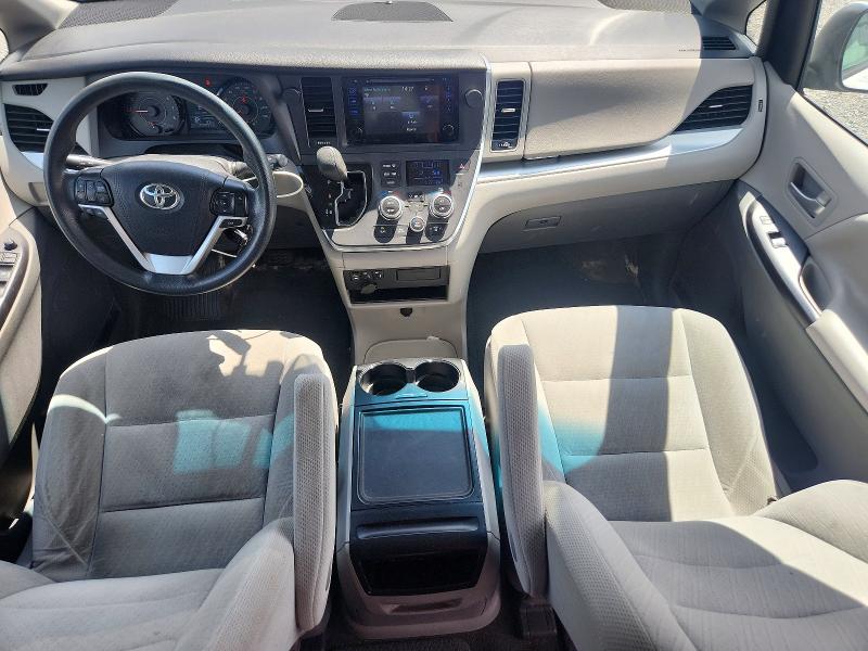 2017 Toyota Sienna მანქანა იყიდება აუქციონზე, vin: 5TDKZ3DC6HS853256, აუქციონის ნომერი: 58781706