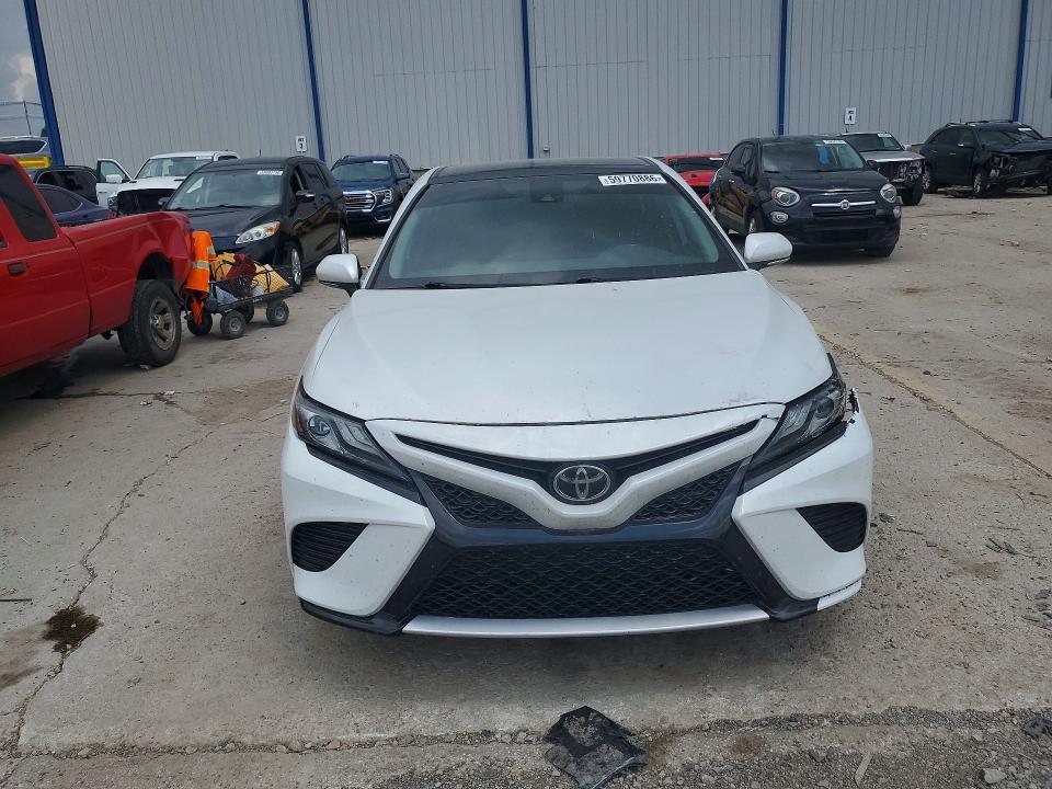 Продажа на аукционе авто 2019 Toyota Camry, vin: 4T1B61HK9KU832754, номер лота: 59770886