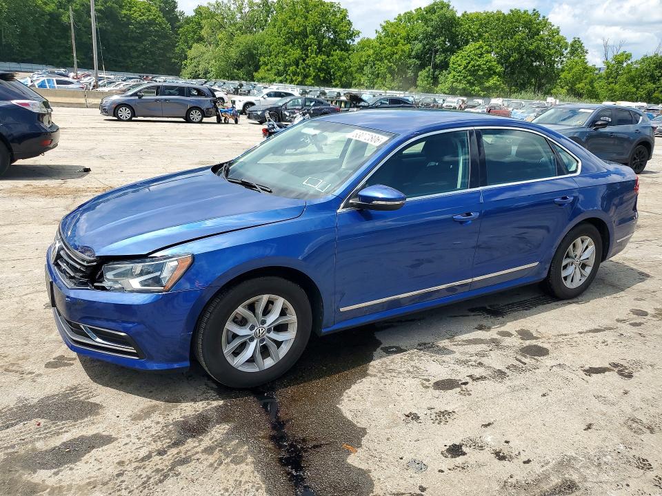 2017 Volkswagen Passat მანქანა იყიდება აუქციონზე, vin: 1VWAT7A34HC039713, აუქციონის ნომერი: 63072806