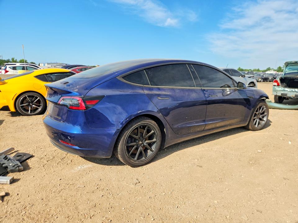 Продажа на аукционе авто 2018 Tesla Model 3, vin: 5YJ3E1EB1JF064940, номер лота: 60016766