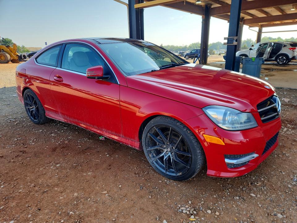 Продажа на аукционе авто 2015 Mercedes-benz C, vin: WDDGJ4HB9FG363945, номер лота: 59841816