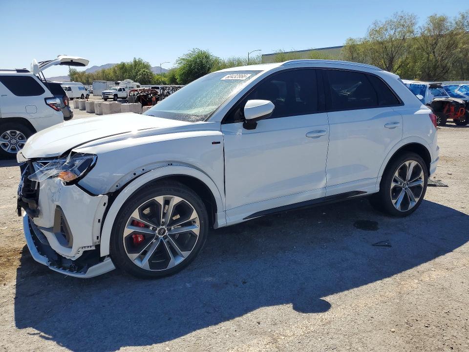60432866 :رقم المزاد ، WA1EECF31K1074836 vin ، 2019 Audi Q3 مزاد بيع