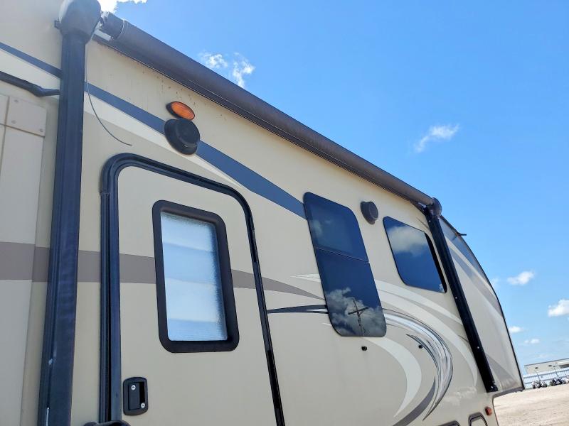59693946 :رقم المزاد ، 4YDF33621H2500323 vin ، 2017 Keystone Cougar مزاد بيع
