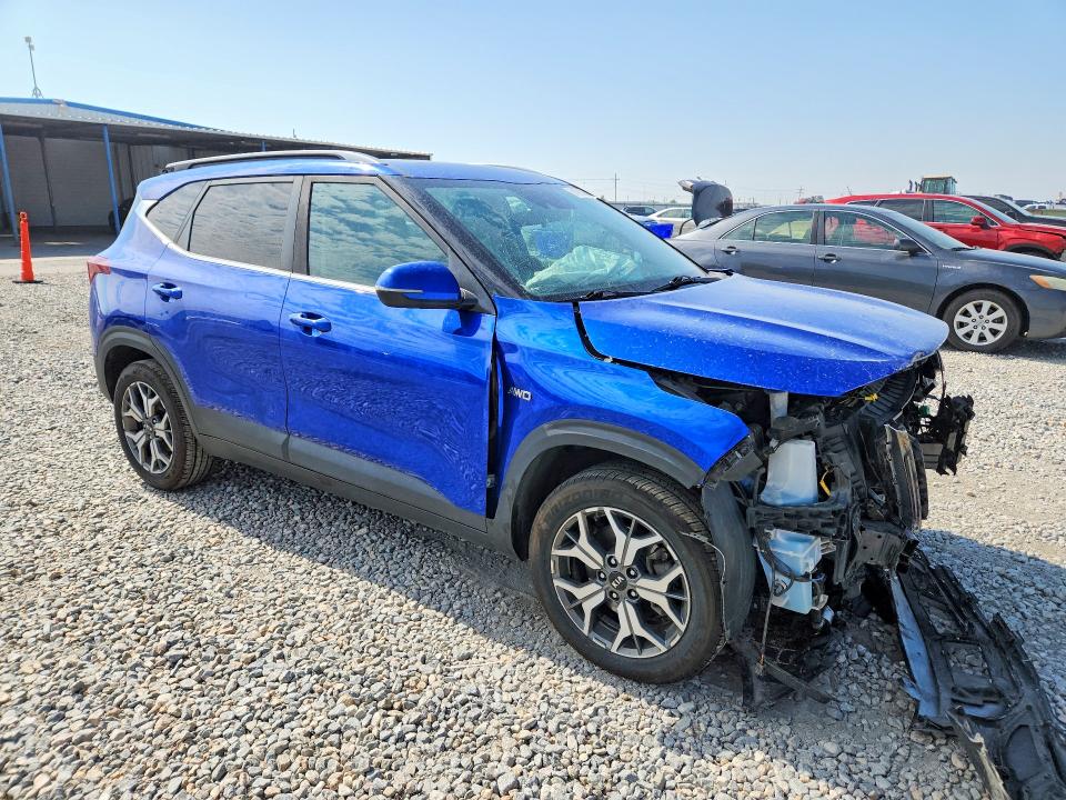 61996236 :رقم المزاد ، KNDERCAA2M7043188 vin ، 2021 Kia Seltos مزاد بيع