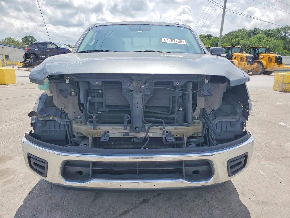 61757706 :رقم المزاد ، 1N6AA1EK3HN529519 vin ، 2017 Nissan Titan مزاد بيع