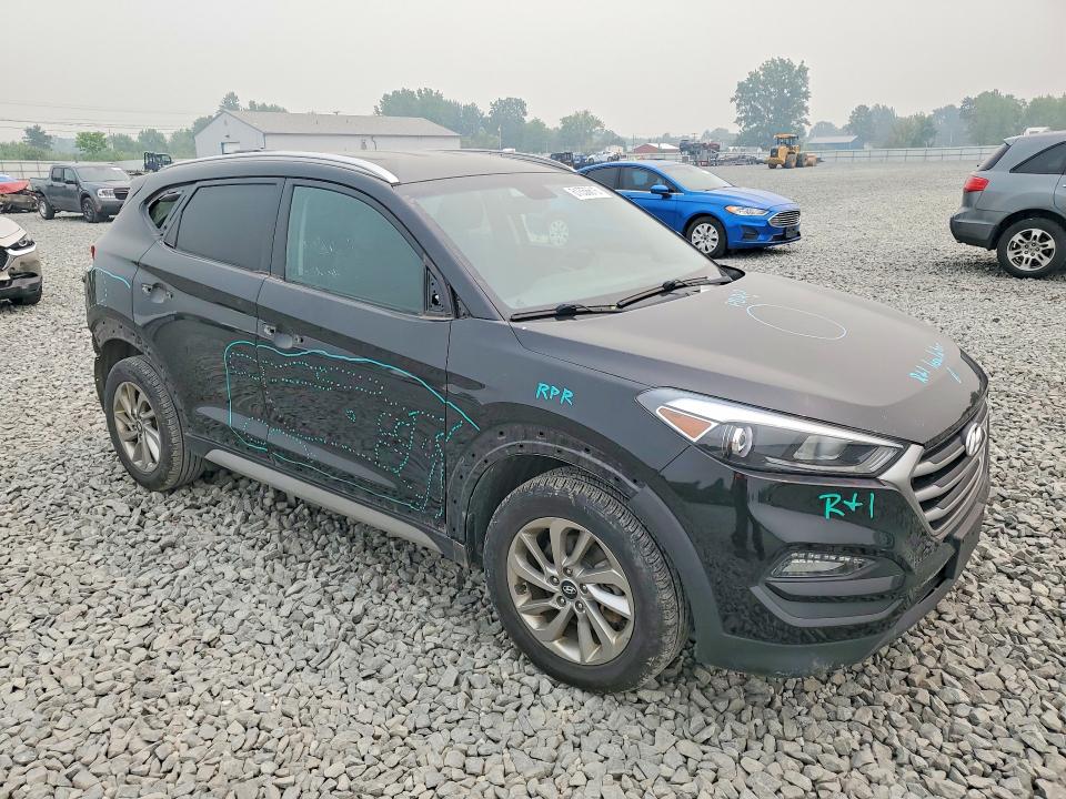 Продажа на аукционе авто 2018 Hyundai Tucson, vin: KM8J3CA46JU695508, номер лота: 61556616