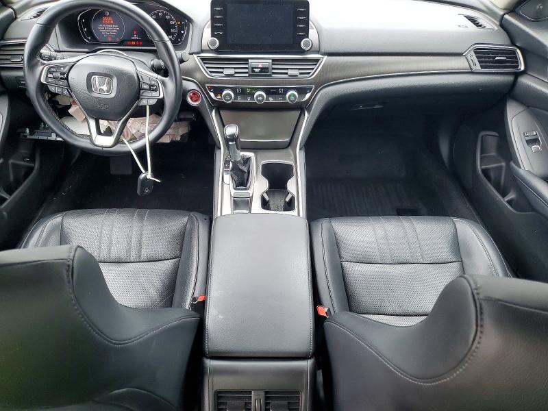 62267086 :رقم المزاد ، 1HGCV1F50JA239164 vin ، 2018 Honda Accord مزاد بيع