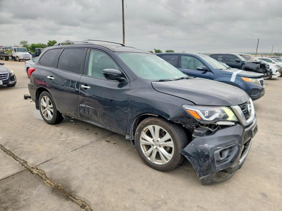 Продажа на аукционе авто 2018 Nissan Pathfinder, vin: 5N1DR2MN7JC621613, номер лота: 61417136