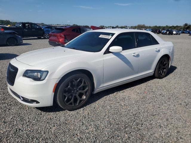 Auction sale of the 2019 Chrysler 300, vin: 2C3CCABG3KH708122, lot number: 60259556