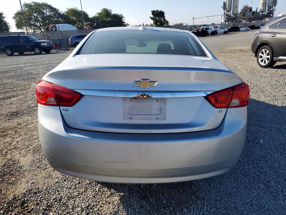 61040166 :رقم المزاد ، 2G1105S35J9128811 vin ، 2018 Chevrolet Impala مزاد بيع