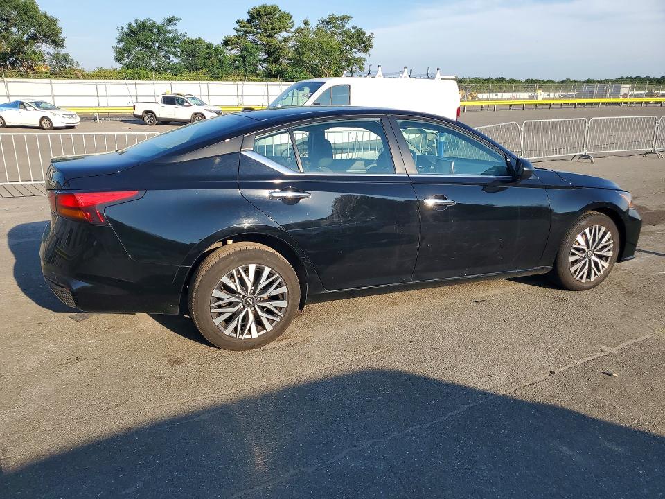 Продажа на аукционе авто 2024 Nissan Altima, vin: 1N4BL4DVXRN324818, номер лота: 61210276