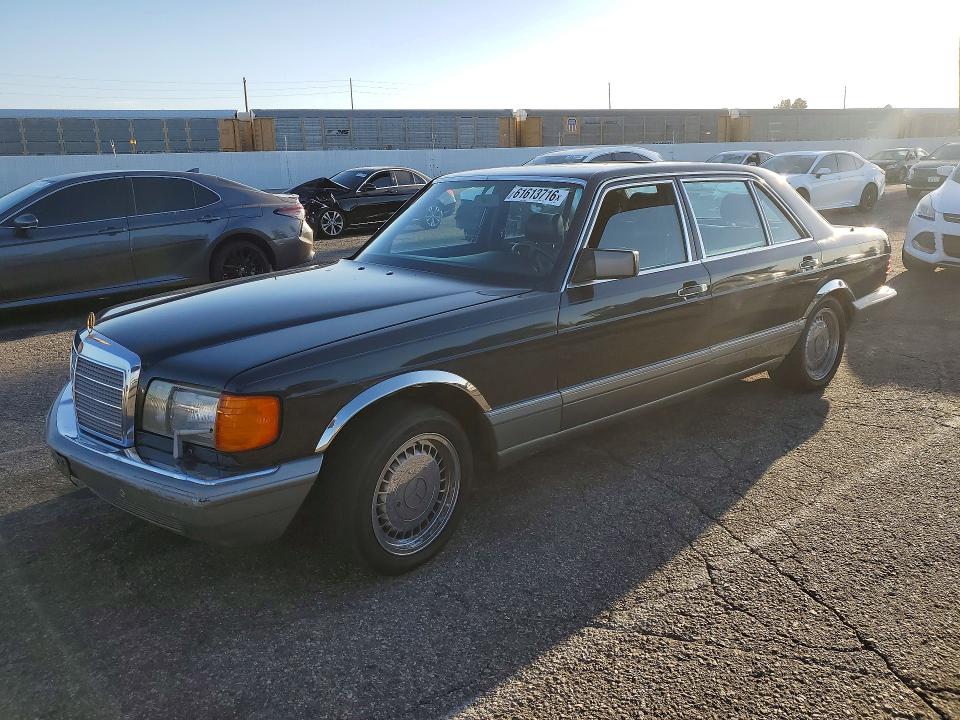 61613716 :رقم المزاد ، WDBCA39D6GA265400 vin ، 1986 Mercedes-benz 560 مزاد بيع