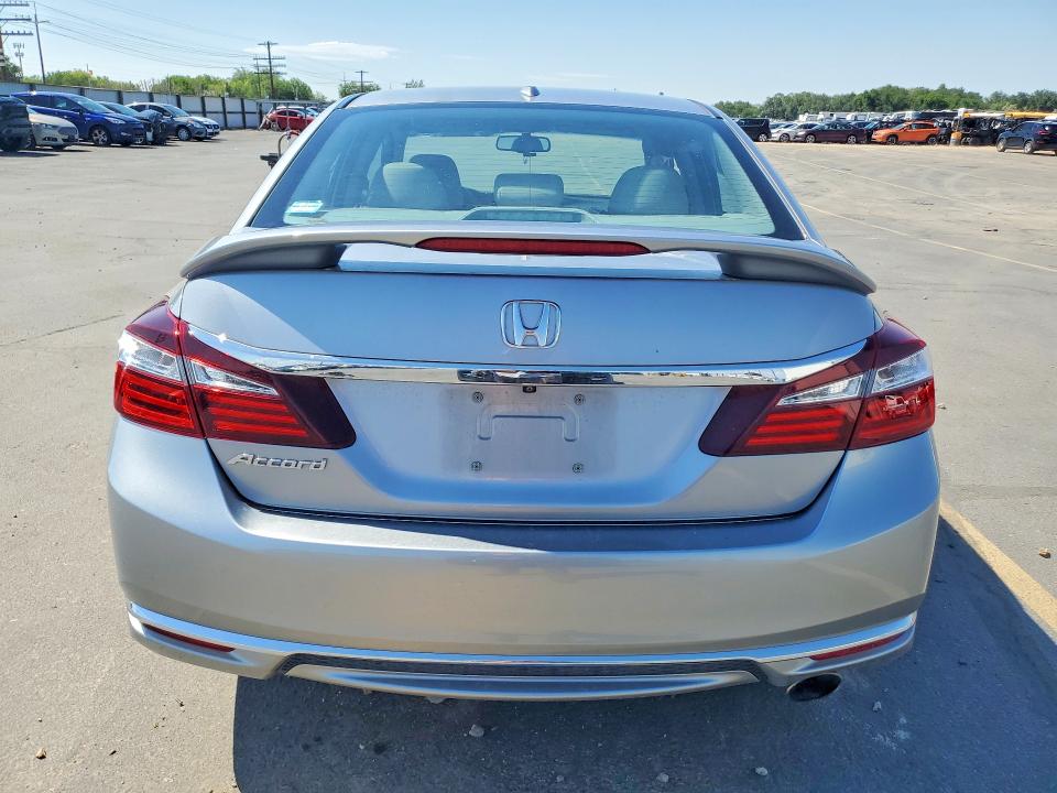 Продаж на аукціоні авто 2017 Honda Accord, vin: 1HGCR2F87HA092677, номер лоту: 60450856