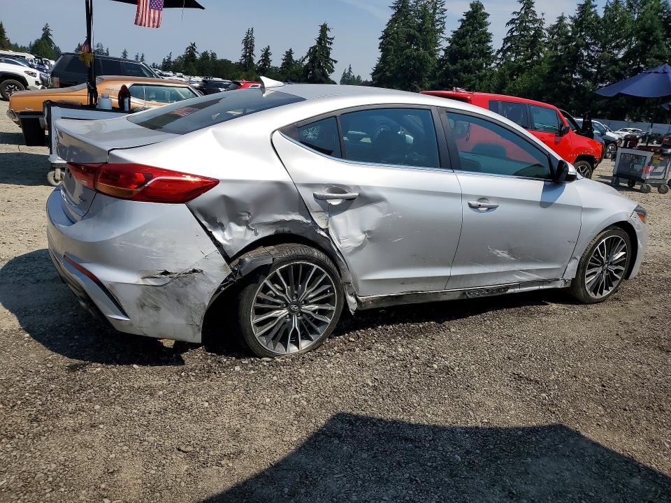 2018 Hyundai Elantra მანქანა იყიდება აუქციონზე, vin: KMHD04LB1JU542641, აუქციონის ნომერი: 61947666