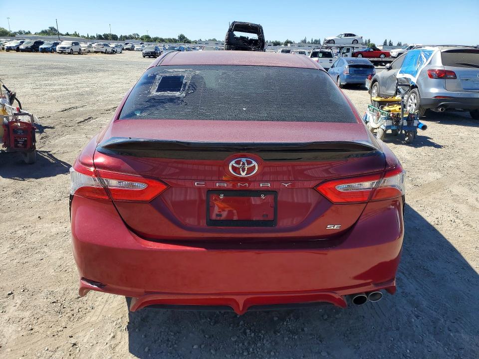 Продаж на аукціоні авто 2018 Toyota Camry, vin: 4T1B11HK0JU673412, номер лоту: 62488666