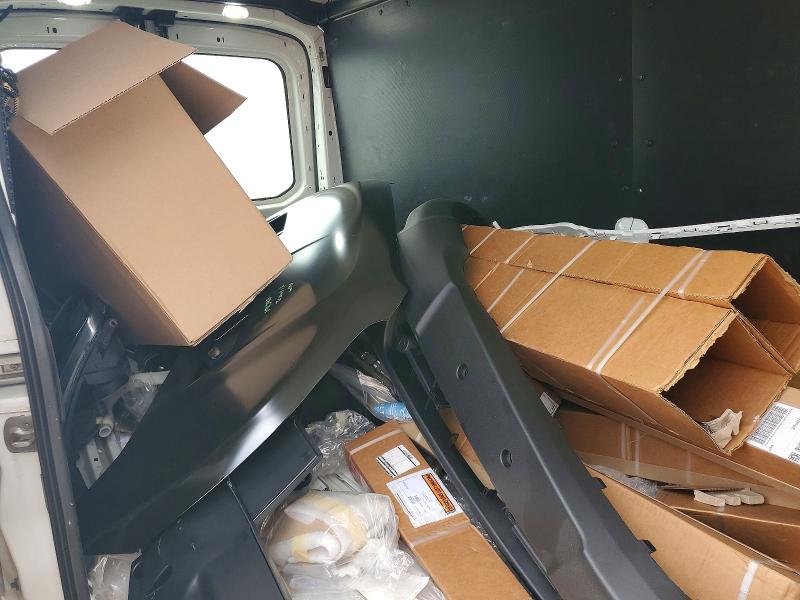 61347726 :رقم المزاد ، 1FTBR2C87LKA07290 vin ، 2020 Ford Transit مزاد بيع