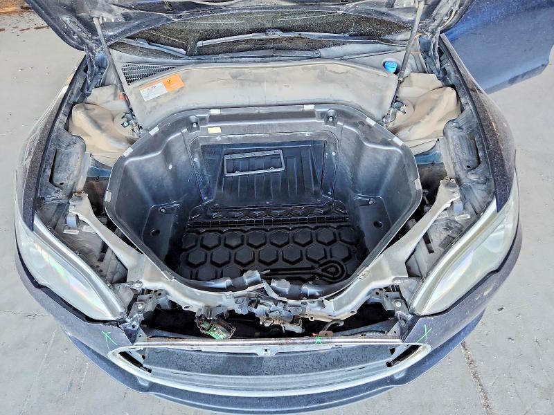 2013 Tesla Model S მანქანა იყიდება აუქციონზე, vin: 5YJSA1CN3DFP27479, აუქციონის ნომერი: 62800976