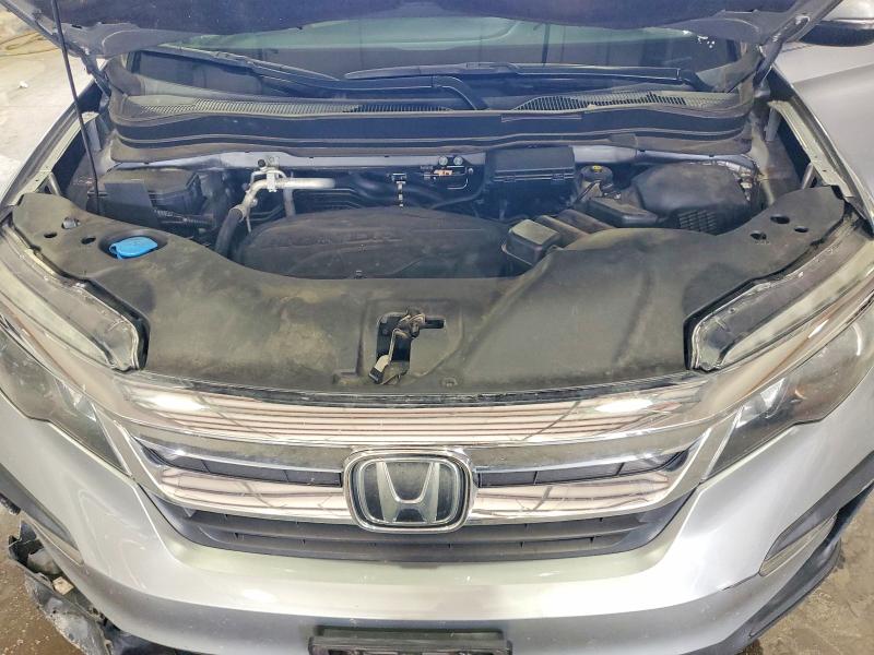61536996 :رقم المزاد ، 5FNYF5H52LB026913 vin ، 2020 Honda Pilot مزاد بيع