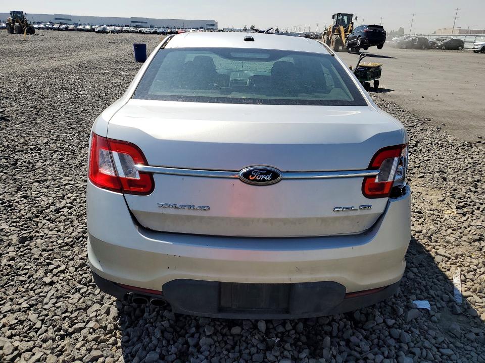 2010 Ford Taurus მანქანა იყიდება აუქციონზე, vin: 1FAHP2HW6AG107636, აუქციონის ნომერი: 62405736