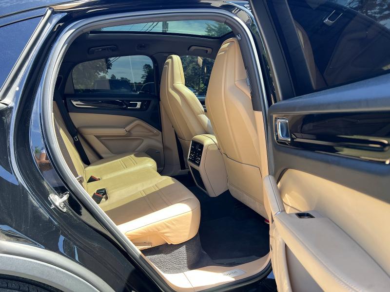 59824936 :رقم المزاد ، WP1BA2AY2LDA46687 vin ، 2020 Porsche Cayenne مزاد بيع