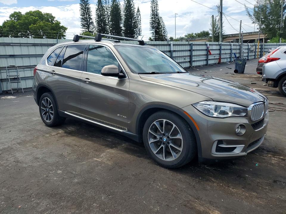 62529186 :رقم المزاد ، 5UXKR2C50H0U19039 vin ، 2017 Bmw X5 مزاد بيع