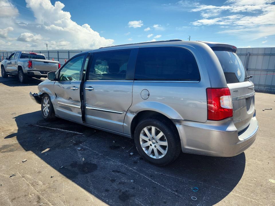 2016 Chrysler Town & Country მანქანა იყიდება აუქციონზე, vin: 2C4RC1BG2GR137892, აუქციონის ნომერი: 61114816