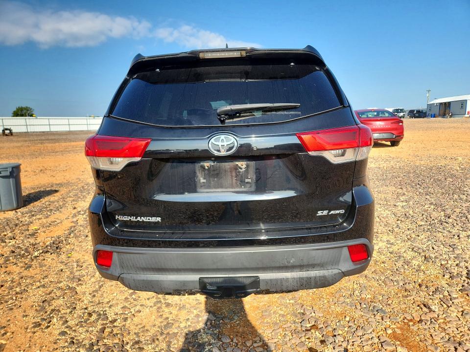 59821966 :رقم المزاد ، 5TDJZRFH6HS358109 vin ، 2017 Toyota Highlander مزاد بيع