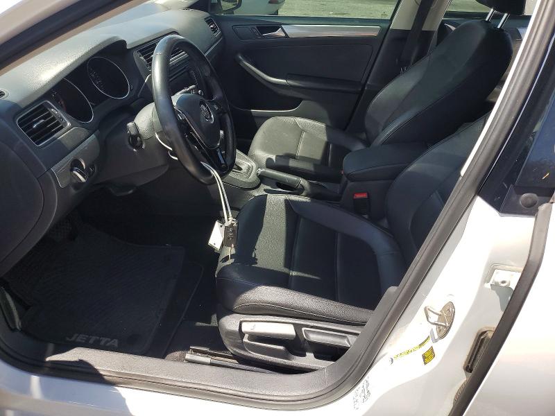 61879526 :رقم المزاد ، 3VWD17AJXFM310268 vin ، 2015 Volkswagen Jetta مزاد بيع