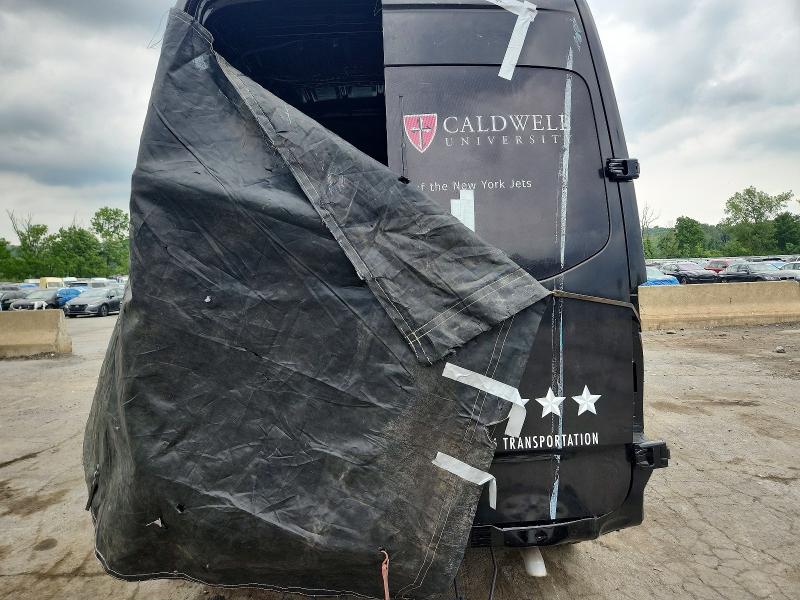 62037496 :رقم المزاد ، W1Z4KFHY4RP663012 vin ، 2024 Mercedes-benz Sprinter مزاد بيع