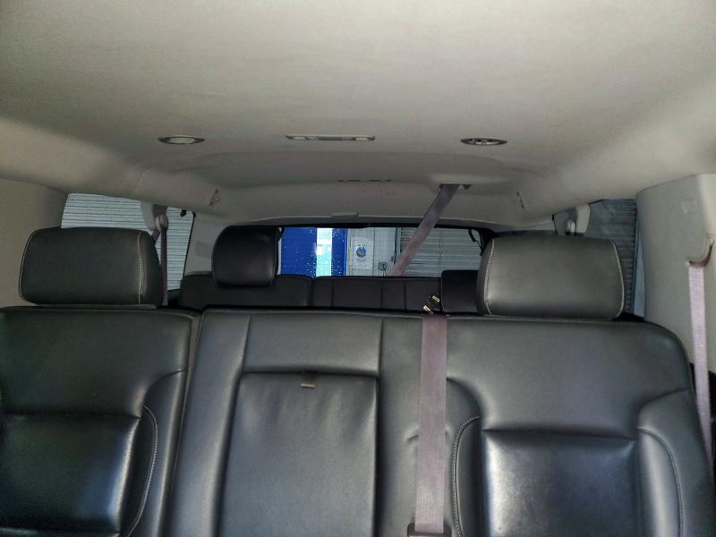 2017 Chevrolet Suburban მანქანა იყიდება აუქციონზე, vin: 1GNSCHKC3HR165271, აუქციონის ნომერი: 63210306