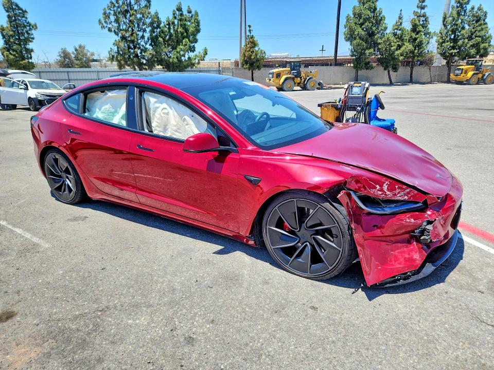 60524296 :رقم المزاد ، 5YJ3E1ETXSF932699 vin ، 2025 Tesla Model 3 مزاد بيع