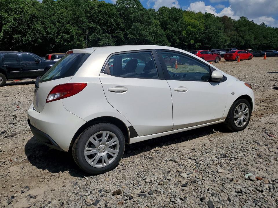 2013 Mazda Mazda 2 მანქანა იყიდება აუქციონზე, vin: JM1DE1KY1D0153567, აუქციონის ნომერი: 61561886
