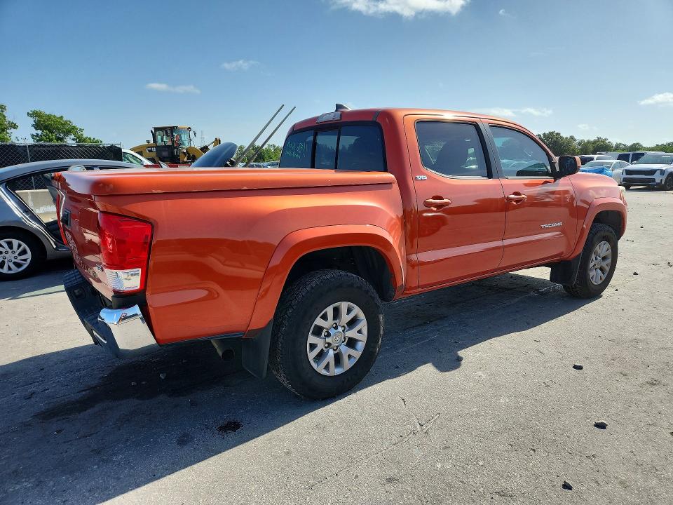 Продаж на аукціоні авто 2017 Toyota Tacoma, vin: 5TFAZ5CNXHX039762, номер лоту: 62031656