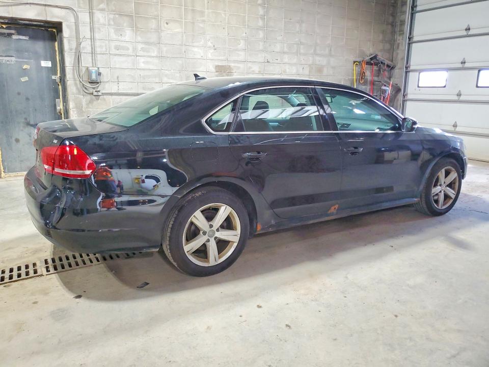 Продажа на аукционе авто 2013 Volkswagen Passat, vin: 1VWBH7A35DC081288, номер лота: 60331486