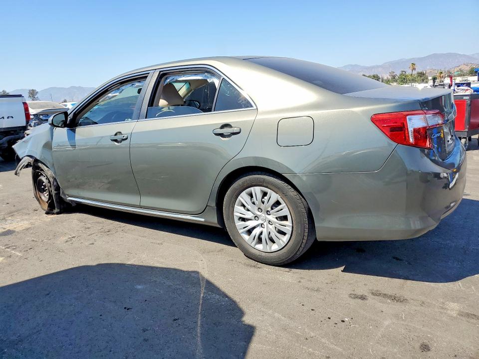 2014 Toyota Camry მანქანა იყიდება აუქციონზე, vin: 4T4BF1FK2ER386766, აუქციონის ნომერი: 61580186