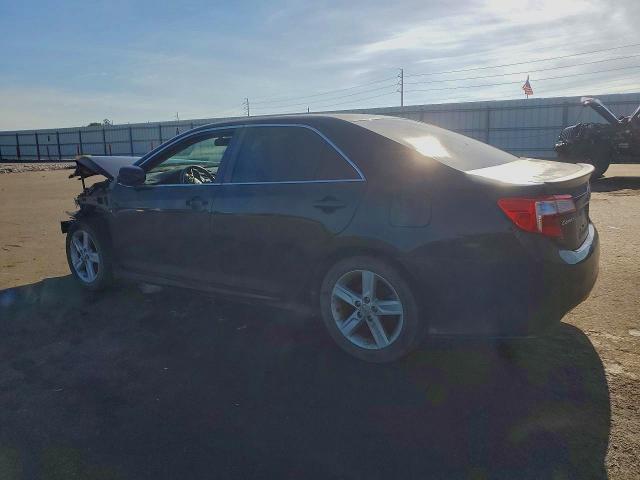 59795576 :رقم المزاد ، 4T1BF1FK9CU158576 vin ، 2012 Toyota Camry مزاد بيع
