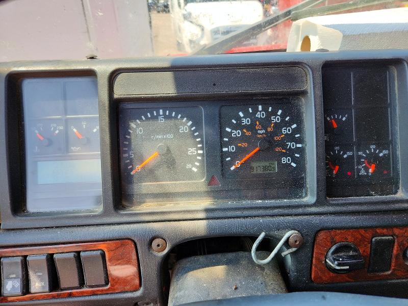 Aukcja sprzedaży 2000 Volvo Vn, vin: 4V4ND4JH7YN246522, numer aukcji: 60252466