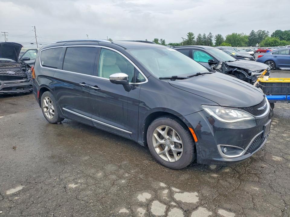 Продажа на аукционе авто 2018 Chrysler Pacifica, vin: 2C4RC1GG2JR330768, номер лота: 60581896