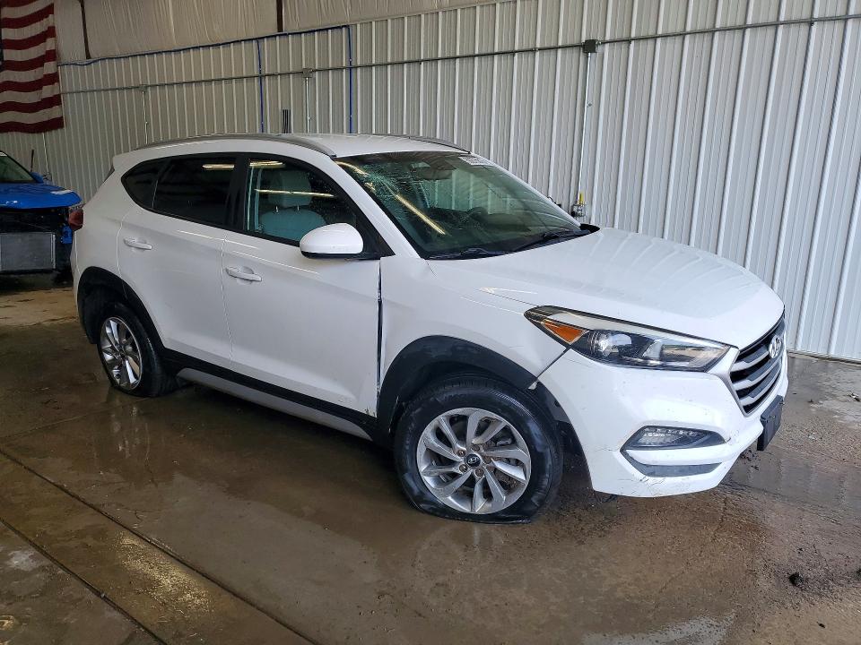 60876816 :رقم المزاد ، KM8J3CA46JU713599 vin ، 2018 Hyundai Tucson مزاد بيع