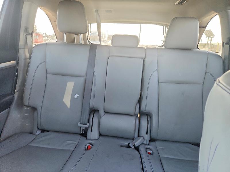 62607866 :رقم المزاد ، 5TDJZRFH3KS940661 vin ، 2019 Toyota Highlander مزاد بيع