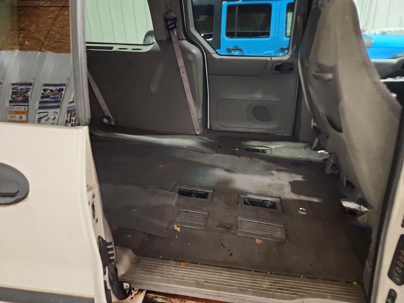 61736546 :رقم المزاد ، 2FMZA51432BB21234 vin ، 2002 Ford Windstar مزاد بيع