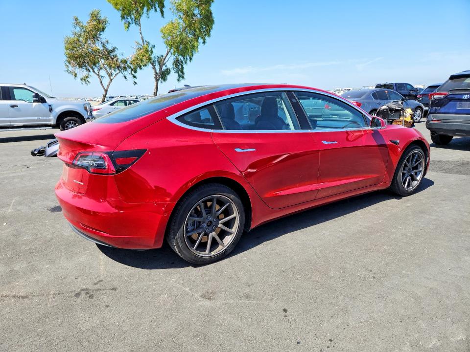 Продаж на аукціоні авто 2018 Tesla Model 3, vin: 5YJ3E1EB6JF104770, номер лоту: 59276716