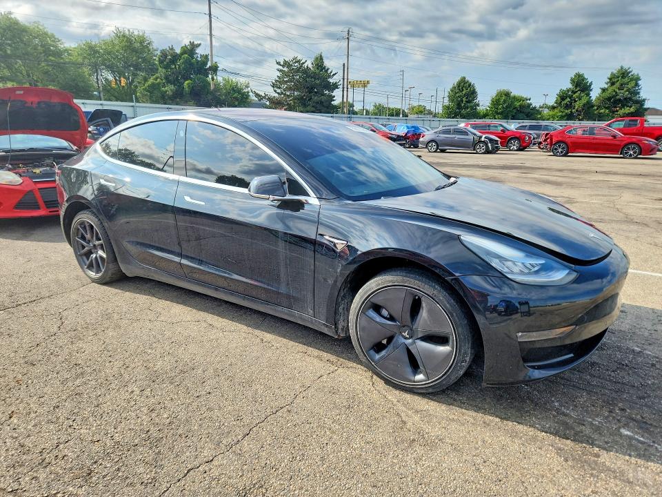 61851566 :رقم المزاد ، 5YJ3E1EA2KF297623 vin ، 2019 Tesla Model 3 مزاد بيع