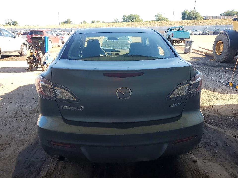59737946 :رقم المزاد ، JM1BL1U70D1758188 vin ، 2013 Mazda 3 مزاد بيع