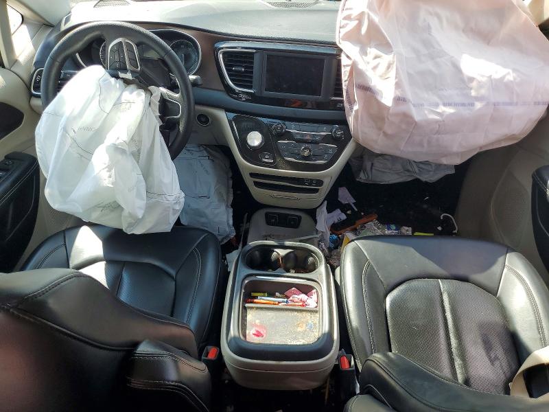 61428746 :رقم المزاد ، 2C4RC1DG0LR265698 vin ، 2020 Chrysler Voyager مزاد بيع