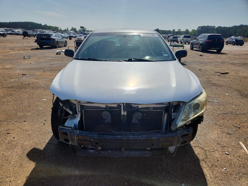 63032586 :رقم المزاد ، 4T4BF3EK9BR095805 vin ، 2011 Toyota Camry مزاد بيع